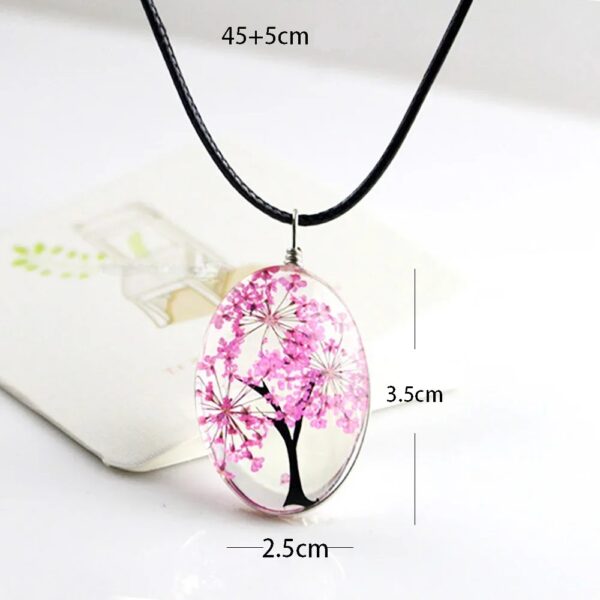 Collier de fleur séchée couleur rose